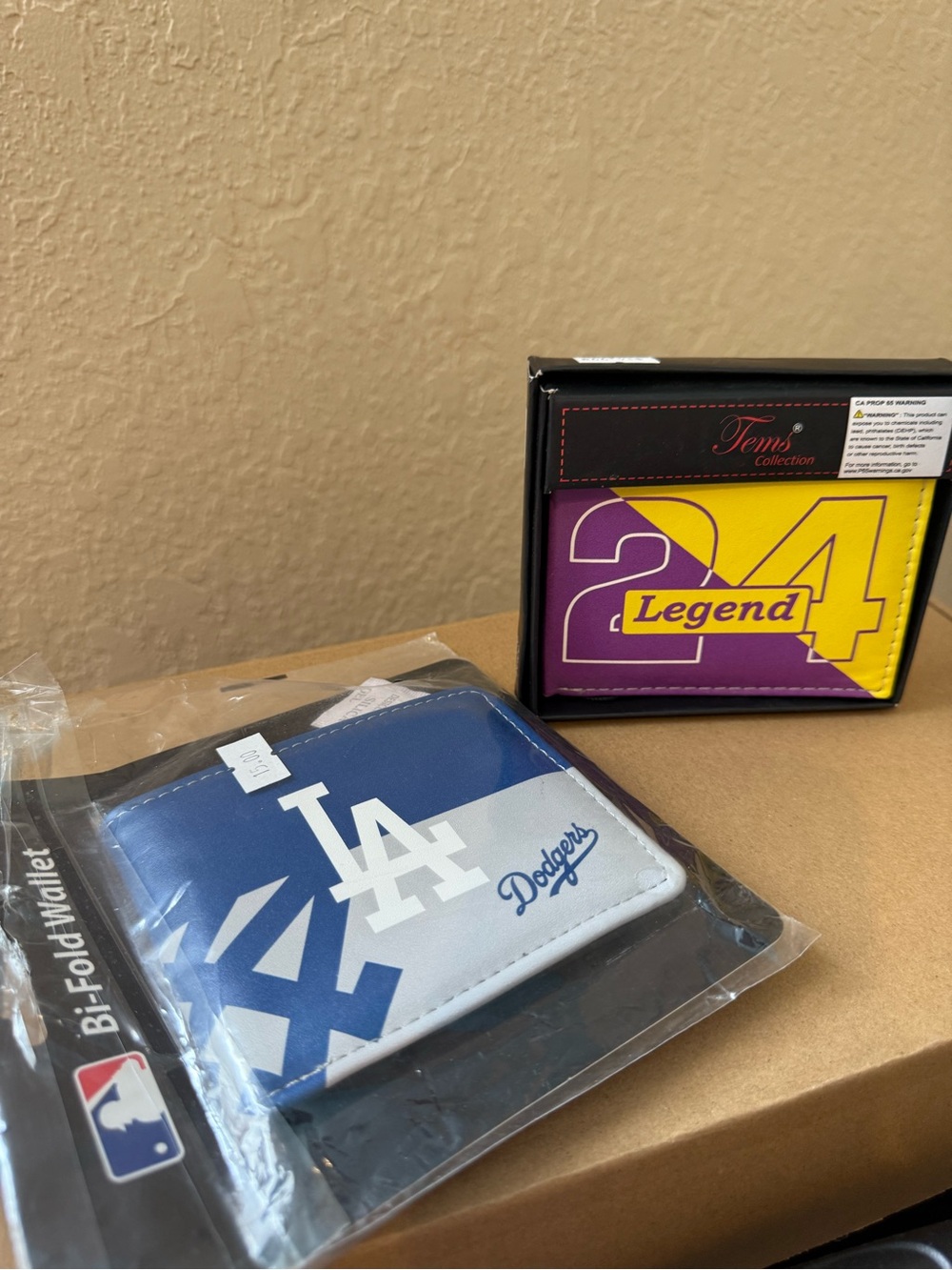 Lakers and Dodgers Men’s wallets (NWT)